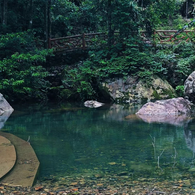 西沙明珠湖景區～秀麗湖泊與山巒