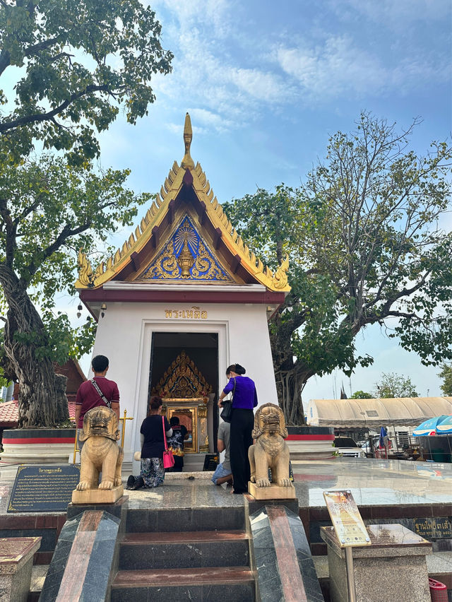 พระพุทธรูปองค์ที่สวยที่สุดในพิษณุโลก