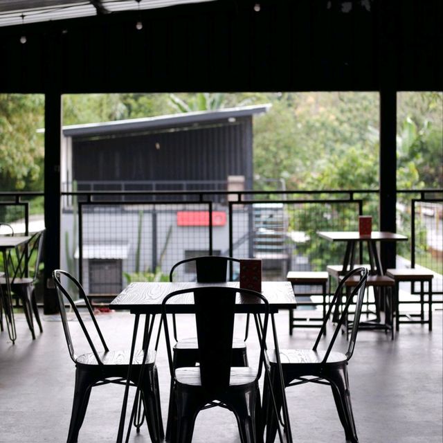 SACALUNA COFFEE | SEMI-OUTDOOR & SKATE PARK