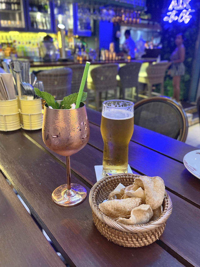 灣仔🐶chill爆寵物友善泰國菜餐廳