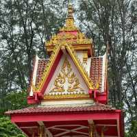 「美麗寺院」Wat Sanamchai