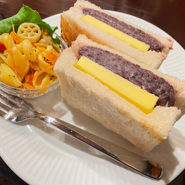神保町で読書にオススメの喫茶店✨