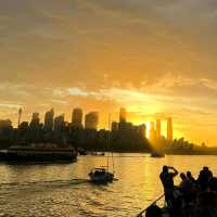 🇦🇺 Sydney, Australia: Iconic Landmarks and Coastal Charm 🌊🌇