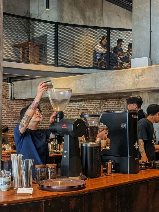 AKHA AMA COFFEE - อาข่า อาม่า คาเฟ่เชียงใหม่