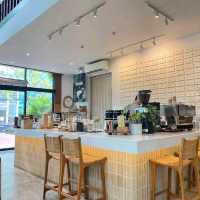 MiVana Coffee คาเฟ่ป่าในเมือง