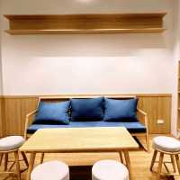 THE SIPPING BAR