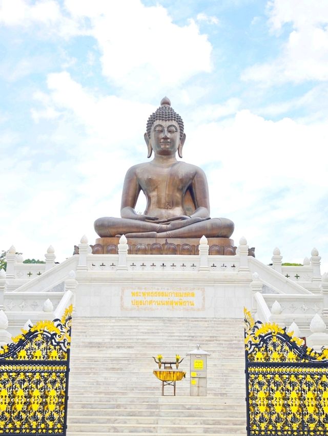 Exploring Southern Thailand by Car 