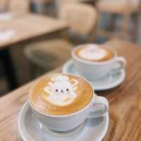 🌟 灣仔打卡一流Cafe • 必點可愛動物咖啡🌟