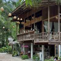 เปลี่ยนบรรยากาศสัมผัสธรรมชาติกับโฮมสเตย์ริมลำธาร