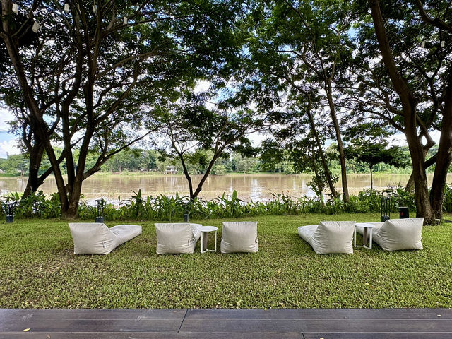 รีสอร์ตใหม่ดีไซน์เกร๋ๆ 🏞️บรรยากาศดีๆ ริมแม่น้ำกก