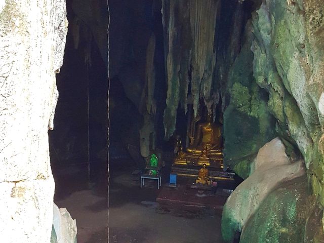 ถ้ำสาริกา จ.ราชบุรี