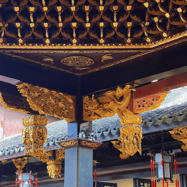 蟠龍祠會館：嶺南建築的文化瑰寶 🏛️🐉
