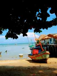 Manga & Hubba : คาเฟ่ริมทะเลบางเสร่