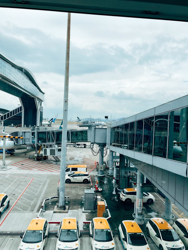 ✈️國泰航空體驗 台灣飛香港 去程 CX421 回程 CX420 ✈️國泰航空體驗 台灣飛香港 去程 CX421 回程 CX420