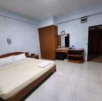ริทชี่เฮ้าส์ Ritzy House Hote