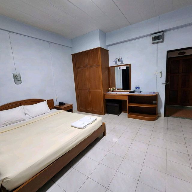 ริทชี่เฮ้าส์ Ritzy House Hote