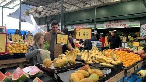 เพลิดเพลินกับเสน่ห์ท้องถิ่นและประสบการณ์อันอร่อยที่ตลาดเพรสตัน — traveler post in Preston