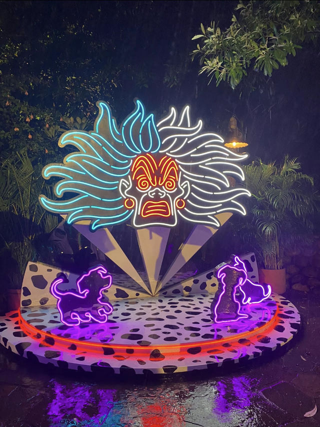 【クルエラ主催のショーはまるでクラブ！？】香港ディズニーのハロウィンの楽しみ方を解説🎃