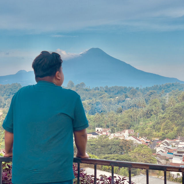 Sacred Serenity: A Scenic Journey to Manado’s Iconic Jesus Monument