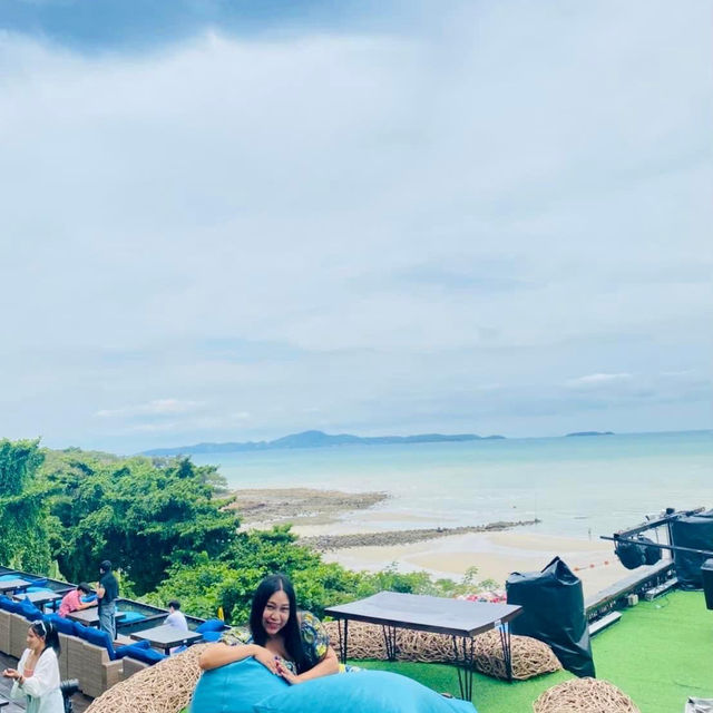 3 Mermaids Cafe & Restaurant☕️🥳