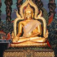 หลวงพ่อเพชร วัดท่าหลวง