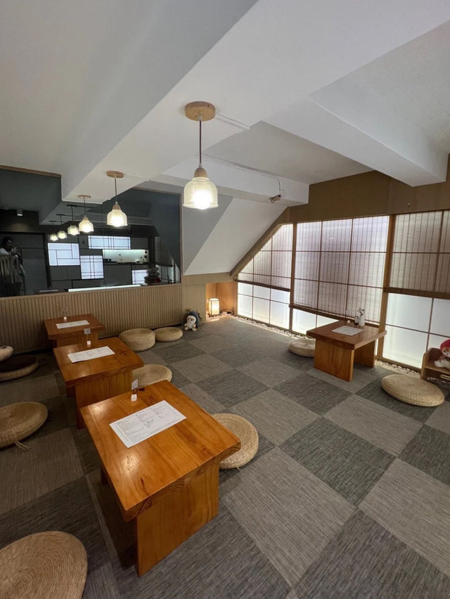 Nice cafe
