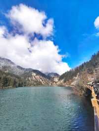 Jiuzhaigou เมืองในเทพนิยาย
