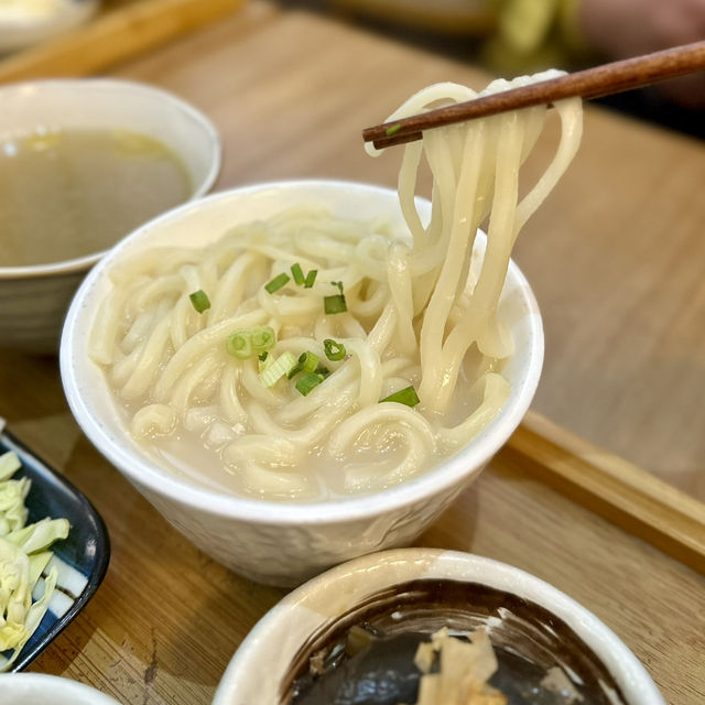 慢煮日式洋食．親民溫馨小店