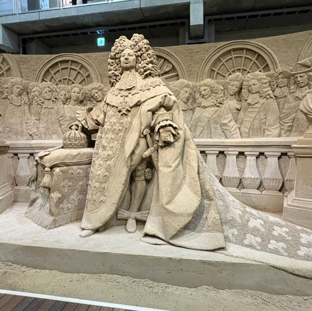 The Sand Museum (砂の美術館)