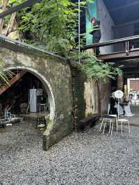 GOOD SLOW CAFE พักผ่อนที่คาเฟ่ในวันหยุด