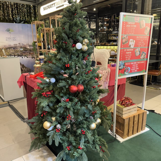 Christmas Cheer at Desa Park City