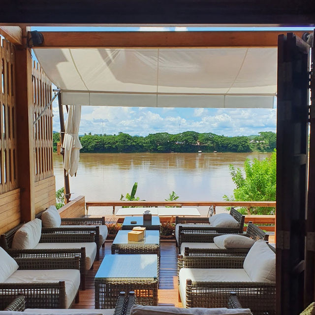 With A View Cafe & Hotel @Chiangkhan