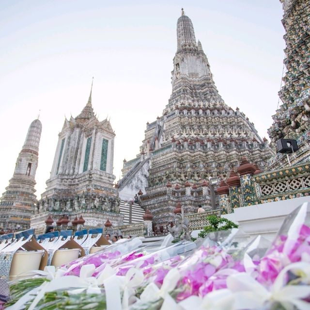 เริ่มต้นปีที่วัดอรุณ: เสริมสิริมงคลและความสุขใจ