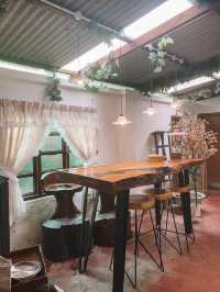 Vintage Cafe in Vintage House 🍱