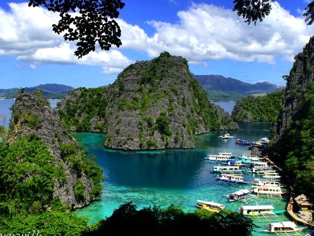 【フィリピン】最後の秘境にふさわしい絶景「コロン島」