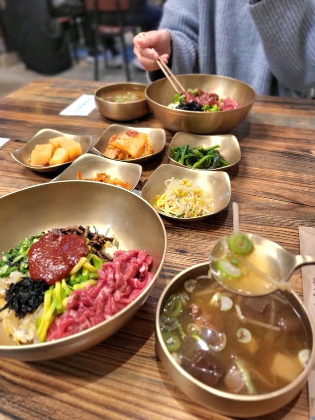 역사와 전통의 진주 찐노포맛집