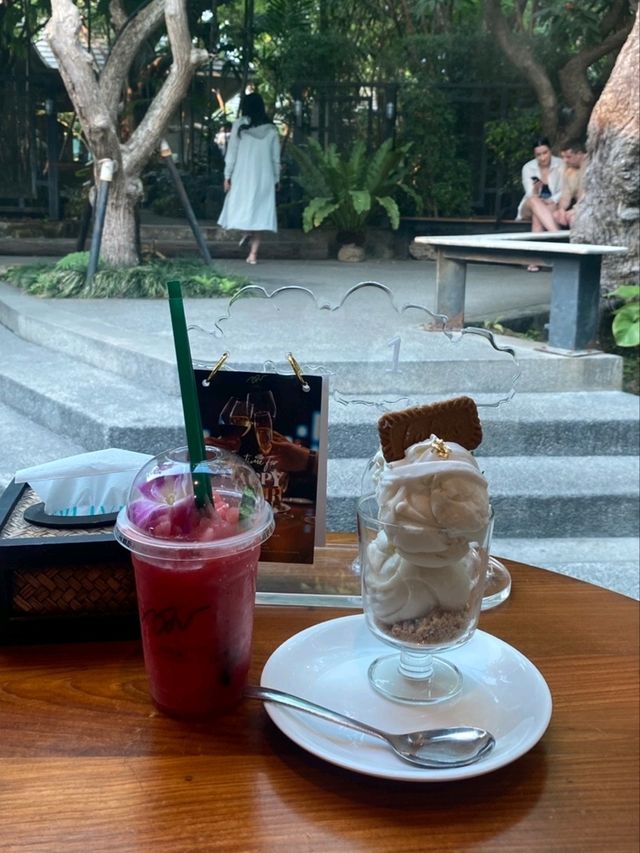 🌳신비로운 숲 속 카페 같은 치앙마이 chom cafe, 포토존이 가득!