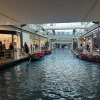 Singapore Unveiled: A Journey Through Modern Wonders & Hidden Gems