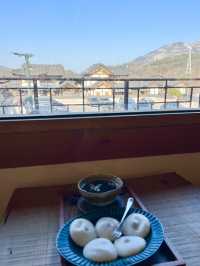 恩平韓屋村の、韓屋伝統茶菓子店 ミョングムダン