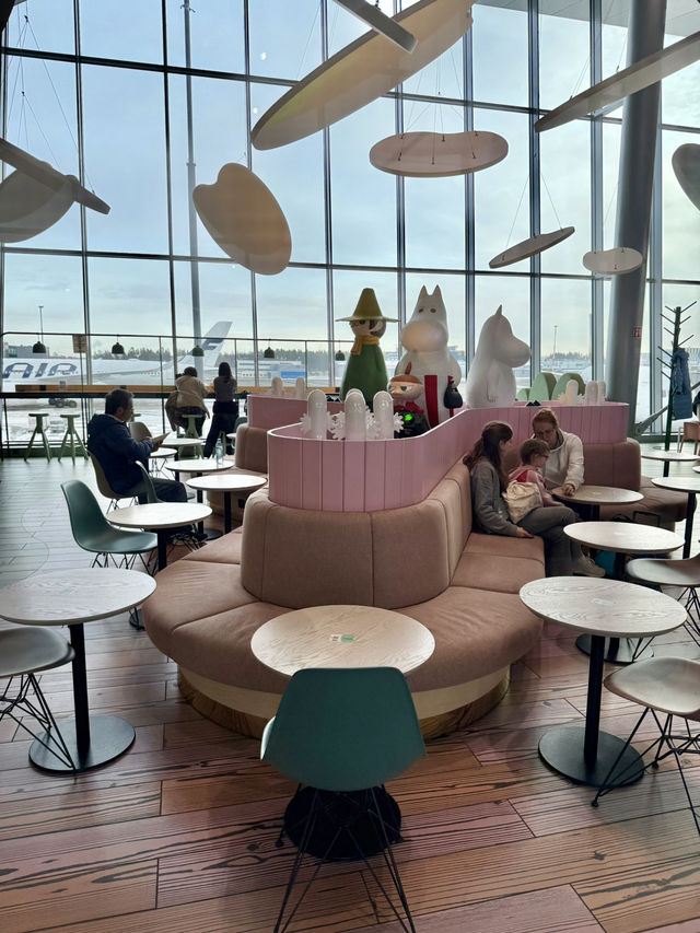 Cozy & Cute: Moomin Coffee at Helsinki Airport 🇫🇮