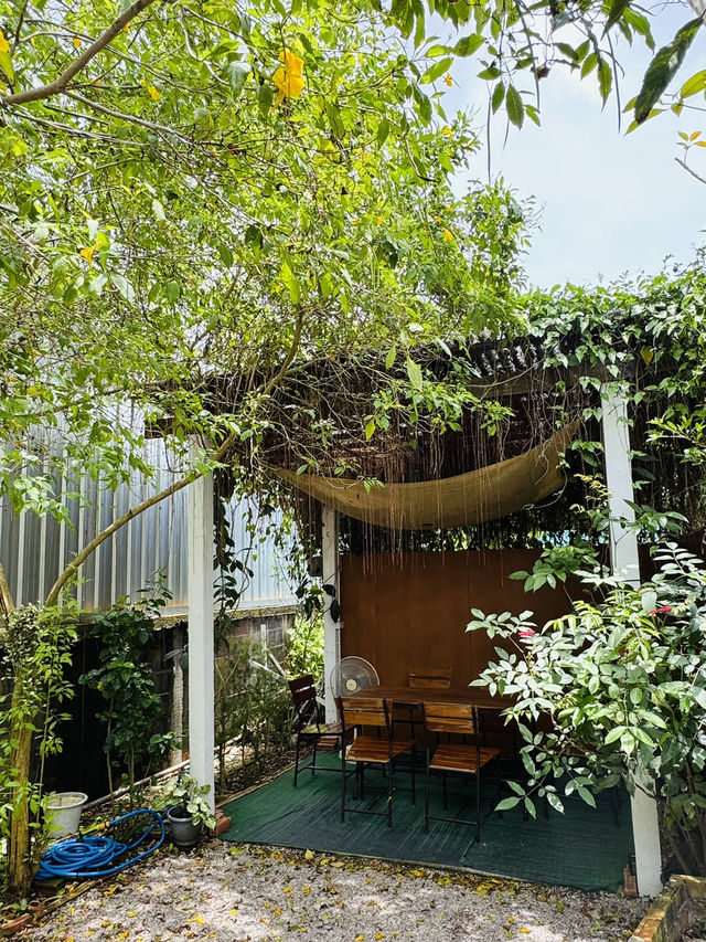 ANEW Bar & Coffee – คาเฟ่ฟีลดี มินิมอล
