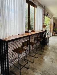 ANEW Bar & Coffee – คาเฟ่ฟีลดี มินิมอล