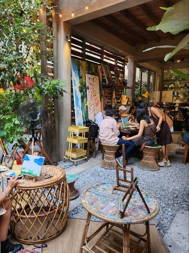 【バンコク】アートワークが出来る自然派カフェ🍀