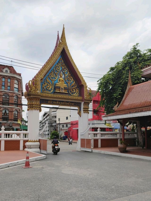 วัดผาสุกมณีจักร เมืองทองธานี ปากเกร็ด นนทบุรี