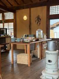 築100年の蚕屋をリノベーションした絶景ピザカフェ「つきよの見晴らし cafe ろば」