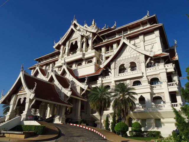 🌅🌊 UBON RATCHATHANI WEEKEND ESCAPE: Where Mekong Sunrises & Jungle Treasures Await!
