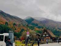 3 siblings in Shirakawago 