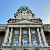🚶‍♀️✨ "Weekend Wanderlust: A Magical City Walk Through Budapest’s Heart