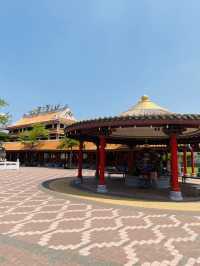 หมู่บ้านมังกรสวรรค์ สุพรรณบุรี