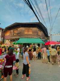Local Charm: Strolling Through Lomsak Town
